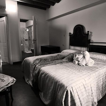 Agriturismo Tenuta Casteldardo Besenzone Eksteriør billede